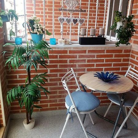 Amazing Sunny Flat With Balcony Pool Two Mins From The Beach Τορεβιέχα Εξωτερικό φωτογραφία