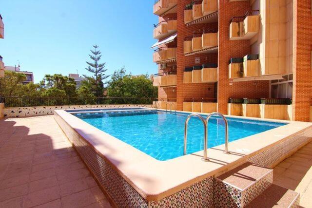 Amazing Sunny Flat With Balcony Pool Two Mins From The Beach Τορεβιέχα Εξωτερικό φωτογραφία