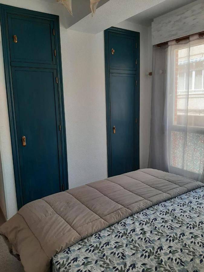 Amazing Sunny Flat With Balcony Pool Two Mins From The Beach Τορεβιέχα Εξωτερικό φωτογραφία
