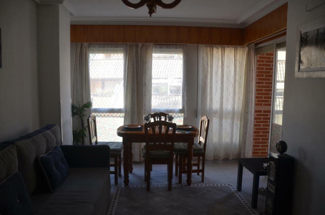 Amazing Sunny Flat With Balcony Pool Two Mins From The Beach Τορεβιέχα Εξωτερικό φωτογραφία