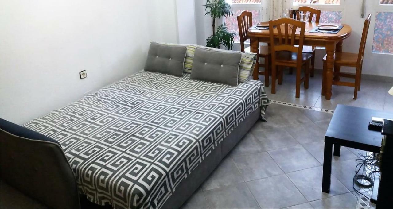 Amazing Sunny Flat With Balcony Pool Two Mins From The Beach Τορεβιέχα Εξωτερικό φωτογραφία