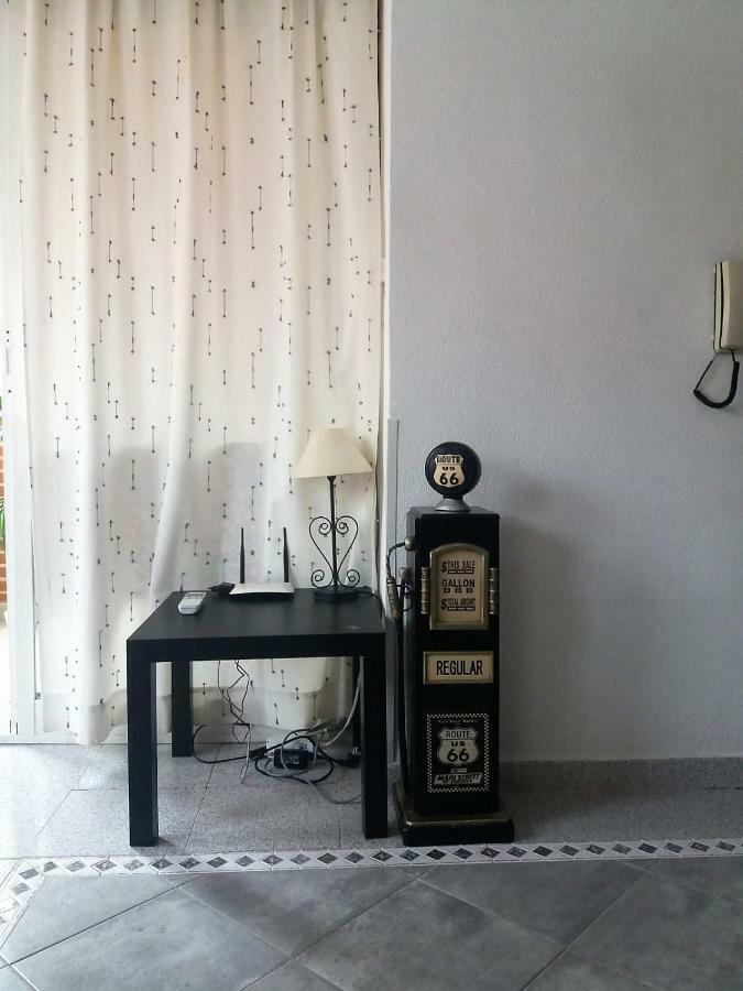 Amazing Sunny Flat With Balcony Pool Two Mins From The Beach Τορεβιέχα Εξωτερικό φωτογραφία