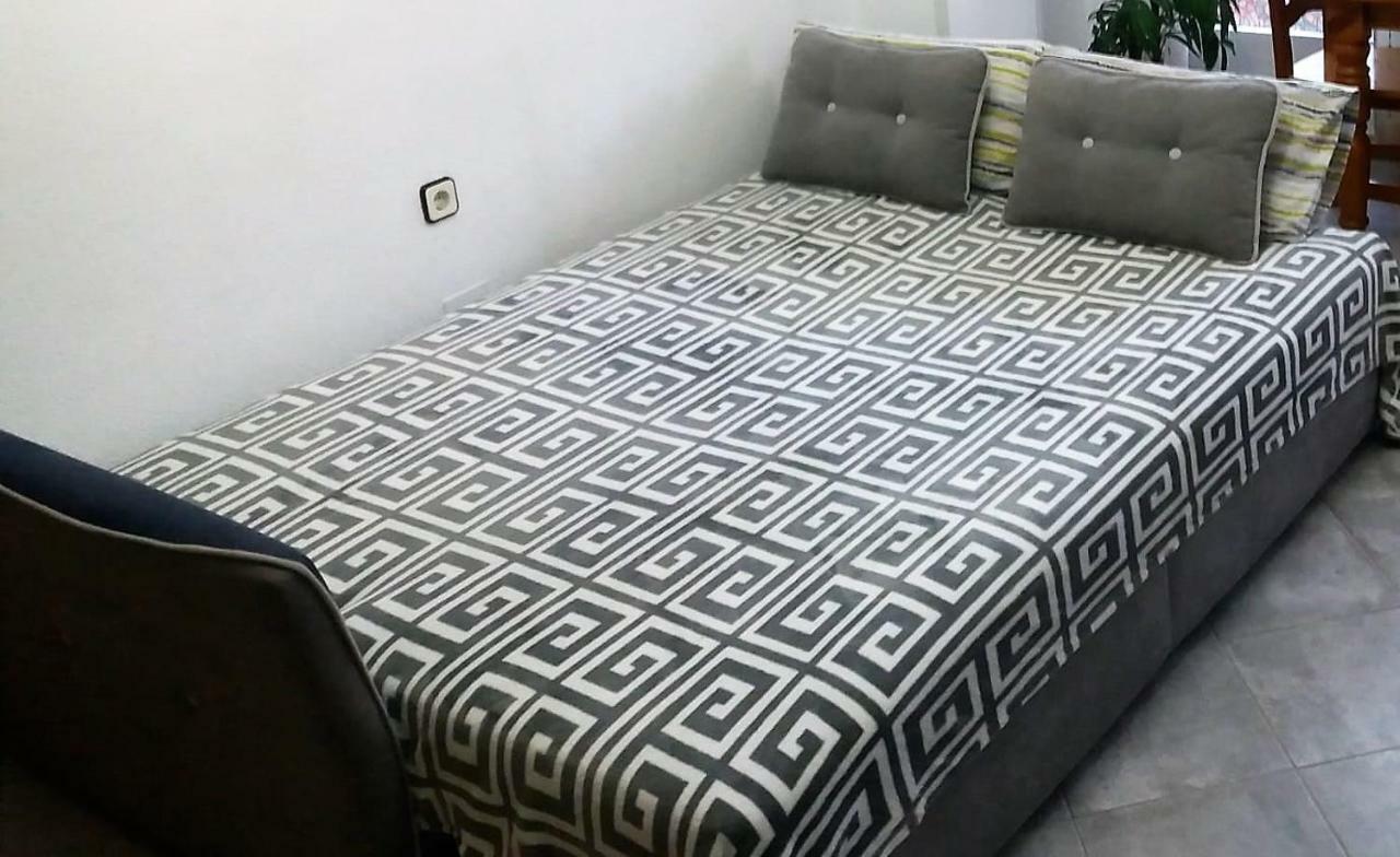 Amazing Sunny Flat With Balcony Pool Two Mins From The Beach Τορεβιέχα Εξωτερικό φωτογραφία